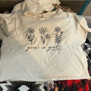 Floral Graphic Cream T-Shirt